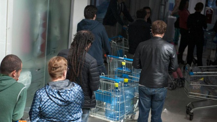 Chili: 4,5 millions d`habitants de Santiago privés d`eau potable